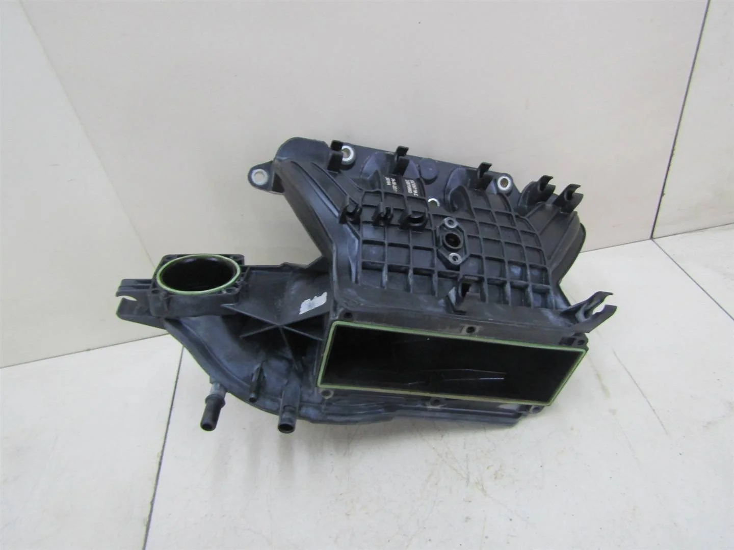 Коллектор впускной VW Jetta 2011-нв  [03C129709BD]  1.4 CAXA в Вологде