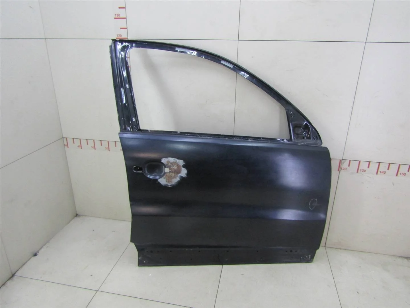 Дверь передняя правая VW Tiguan 2011-2016  [5N0831056B]  в Вологде