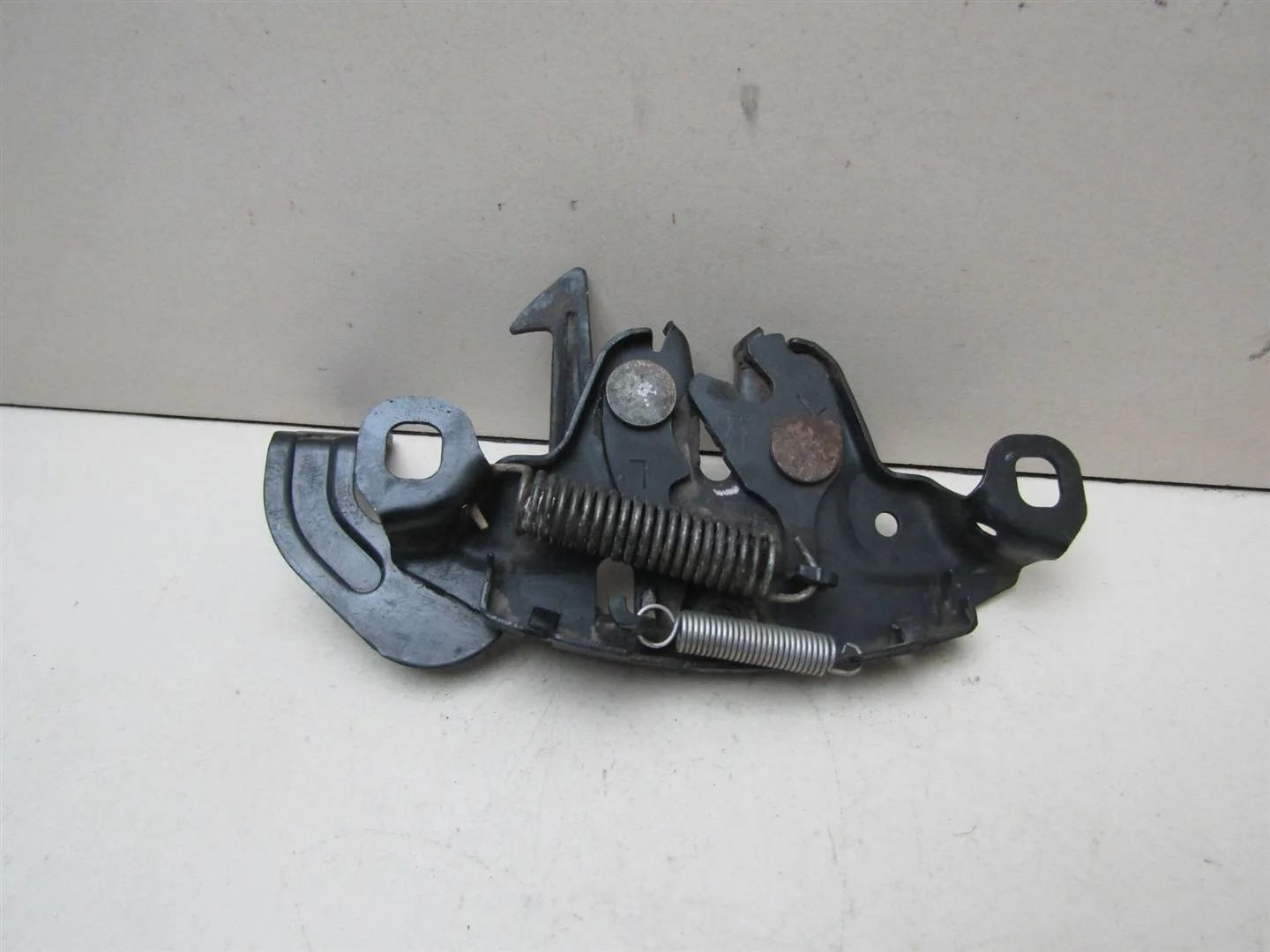 Замок капота Nissan Primera P12E 2002-2007  [65601AU800]  1.6 QG16DE в Вологде