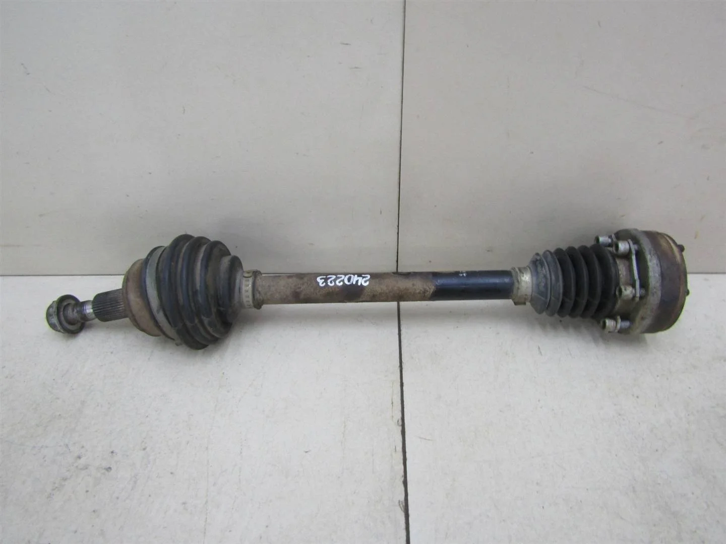 Полуось передняя левая Skoda Octavia (A4 1U-) 2000-2011  [1J0407271Q]  1,4 BCA в Вологде