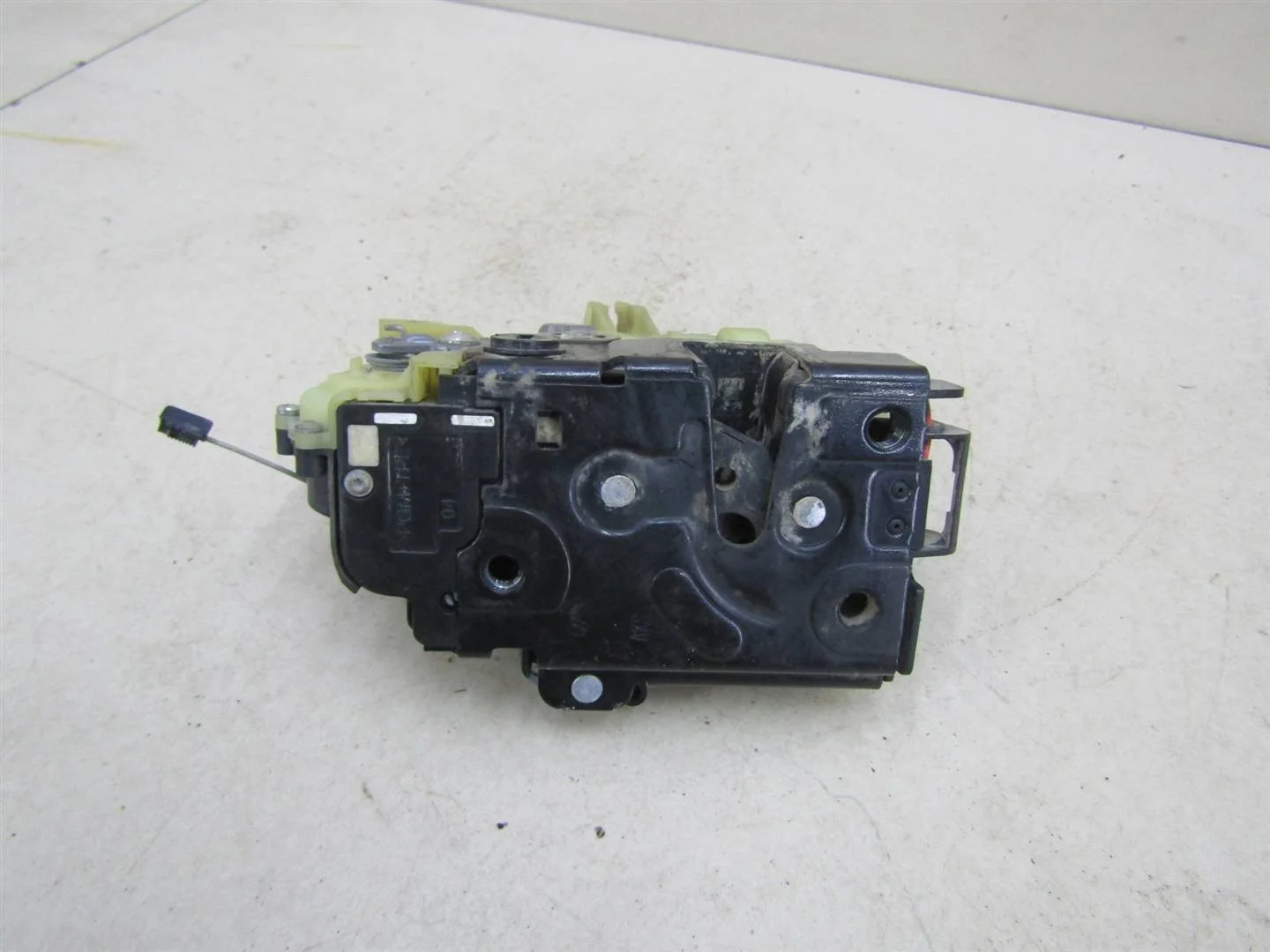 Замок двери задней левой Skoda Octavia (A4 1U-) 2000-2011  [3B4839015AL]  1,4 BCA в Вологде