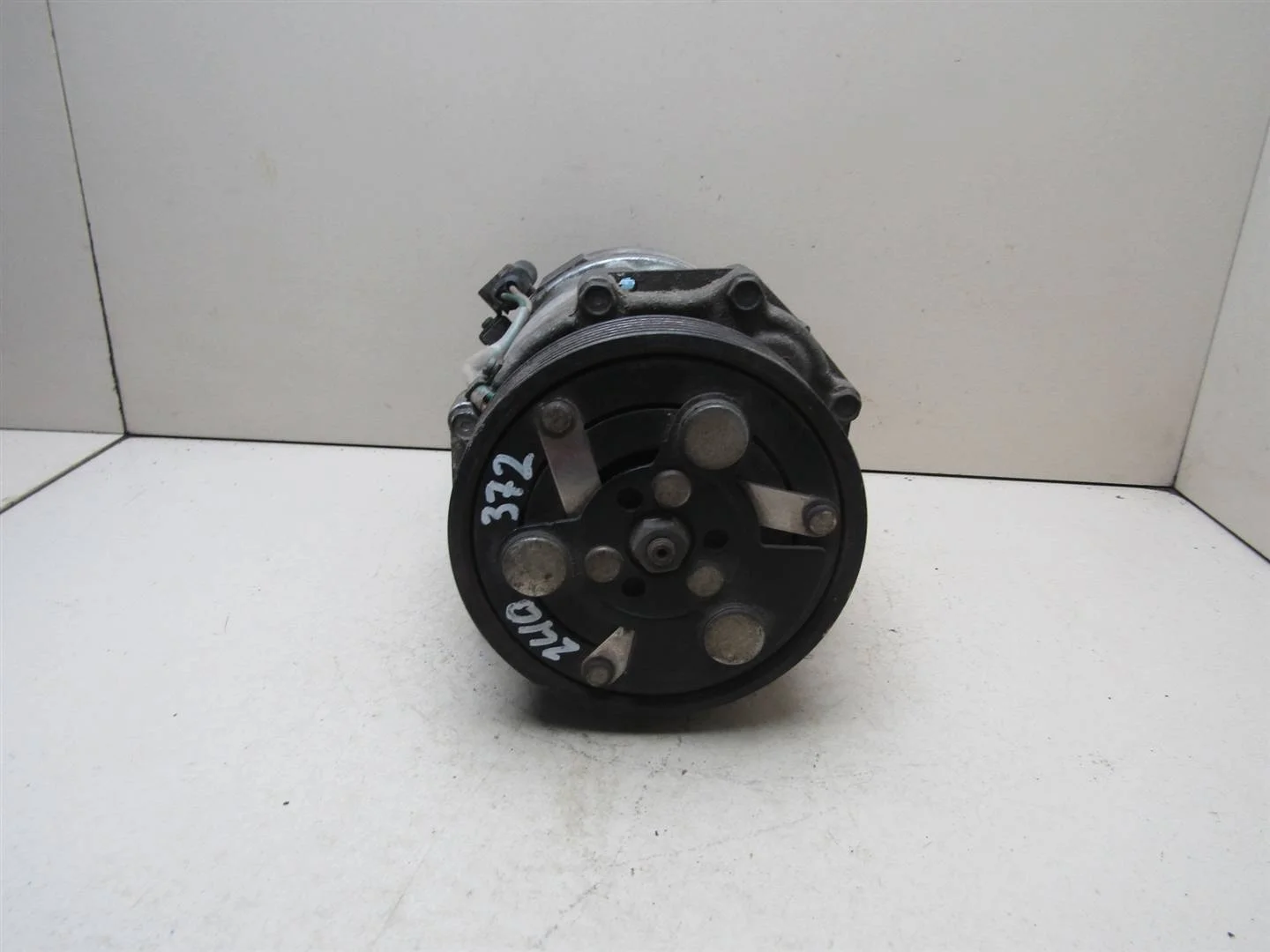 Компрессор системы кондиционирования Skoda Octavia (A4 1U-) 2000-2011  [1J0820803K]  в Вологде