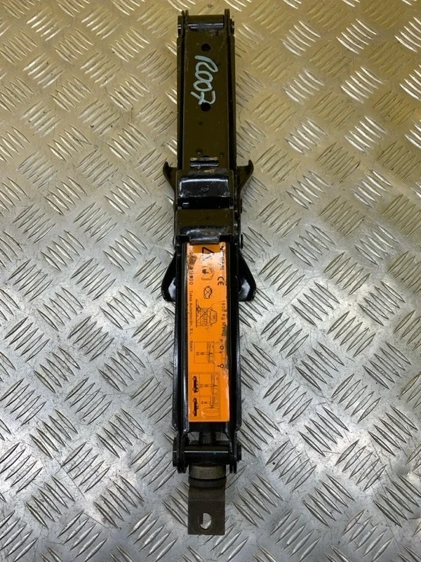 Домкрат Nissan Pathfinder (R51M) 2004-2013 2010