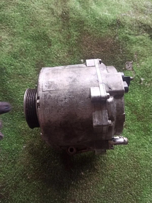 Генератор Audi S6 2008 4F2