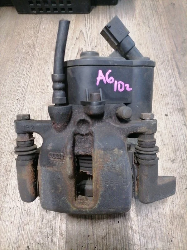 Суппорт Audi A6 2010 C6