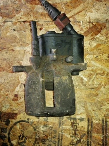 Суппорт Audi A6 C6