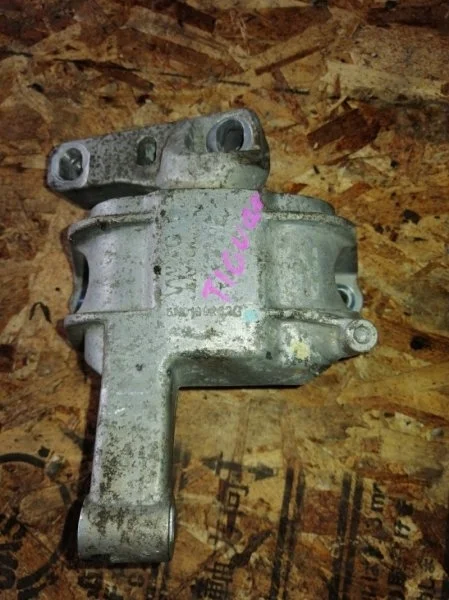 Опора двс Volkswagen Tiguan 2009 5N