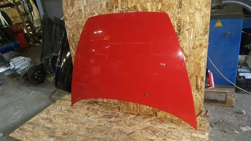 Капот Volvo S40 2009