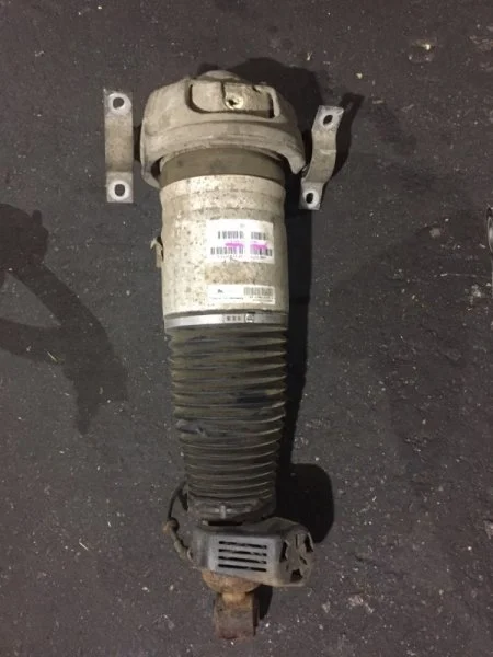 Стойка подвески Volkswagen Touareg 2002-2015