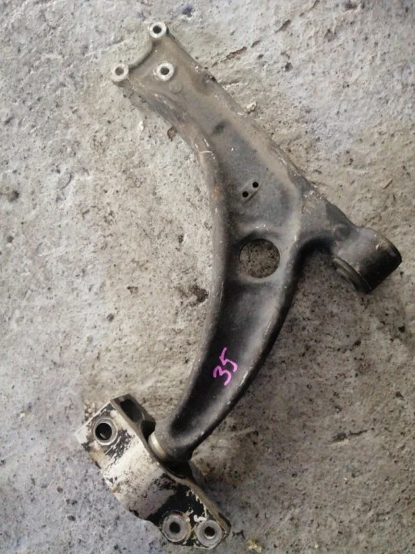Рычаг подвески Volkswagen Passat B6 2007 3С5
