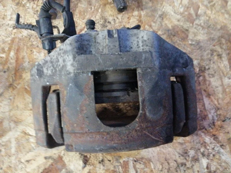 Суппорт Audi A4 2006 B7