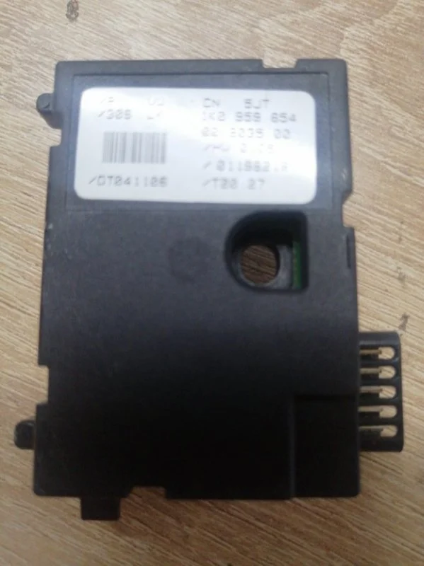 Датчик Volkswagen Golf 2003-2009 5