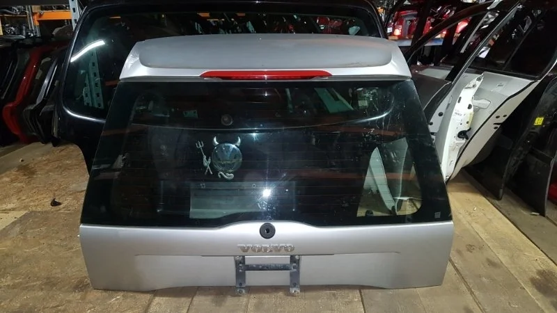 Стекло крышки багажника Volvo XC90 2005
