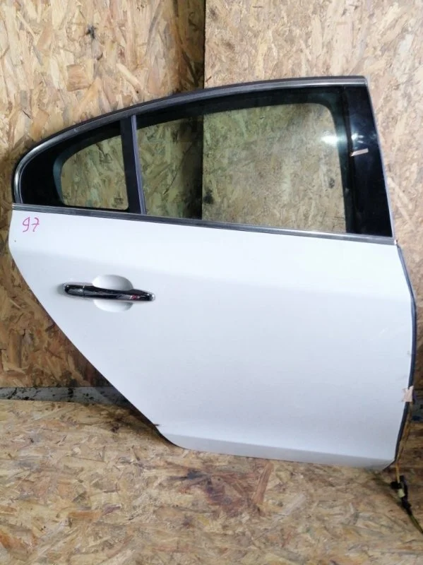 Дверь Volvo S60 2012 СЕДАН