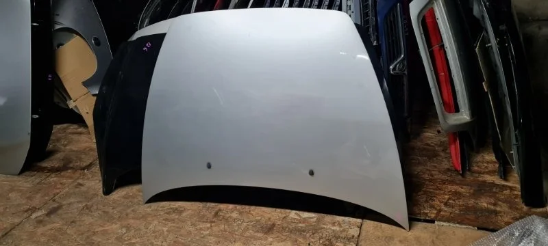 Капот Volvo s40 2005 СЕДАН