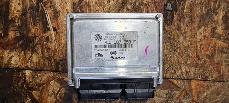 Блок управления пневмоподвеской Volkswagen Touareg 2005 7L6