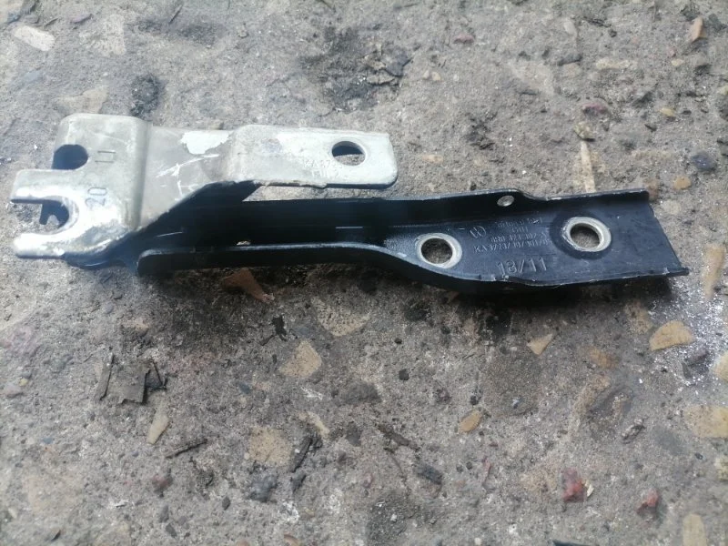 Петля капота Volkswagen Polo 2013 6R1