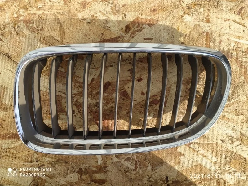 Решетка бампера BMW 3 2010 E90