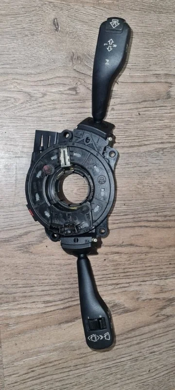 Подрулевой переключатель BMW X3 E83