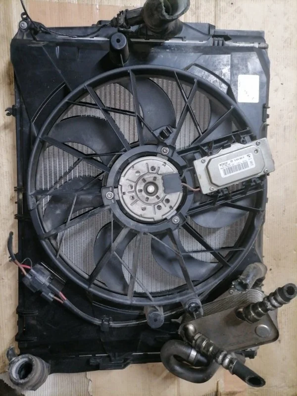 Диффузор вентилятора сборе вентиляторами BMW 3 2004-2008 E90 E87