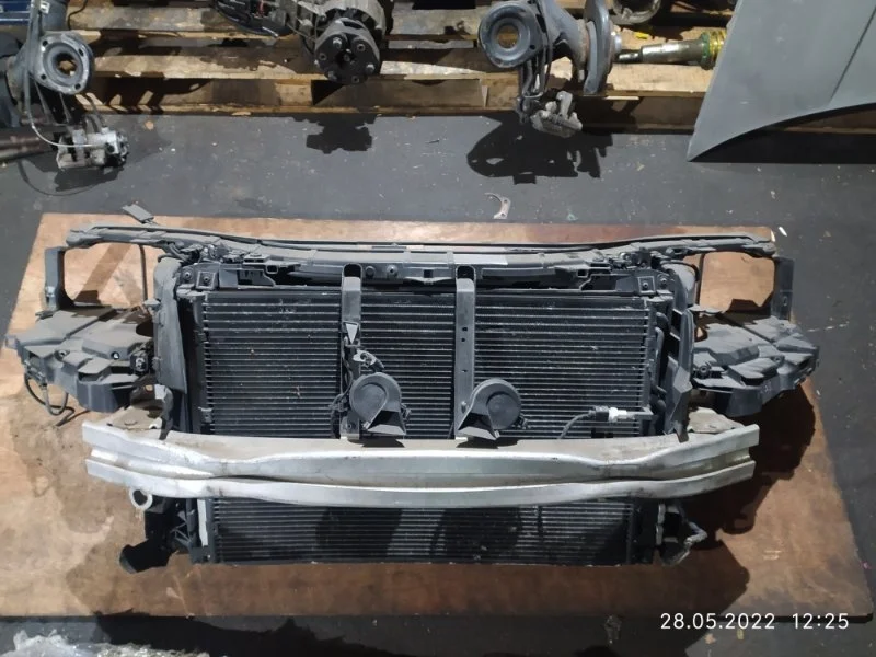Панель передняя AUDi A8 2005 4E