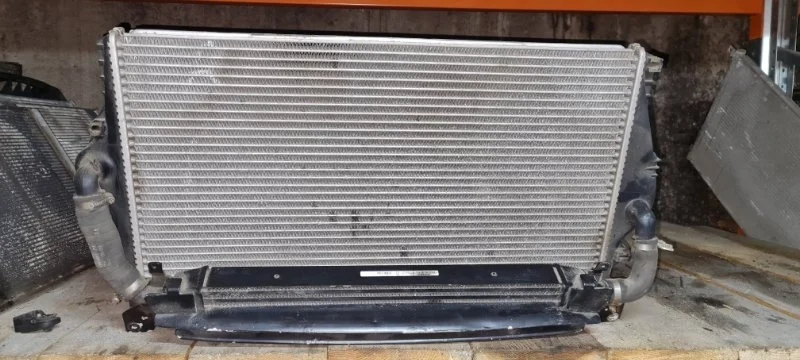 Интеркулер Volvo V70R 2004 SW