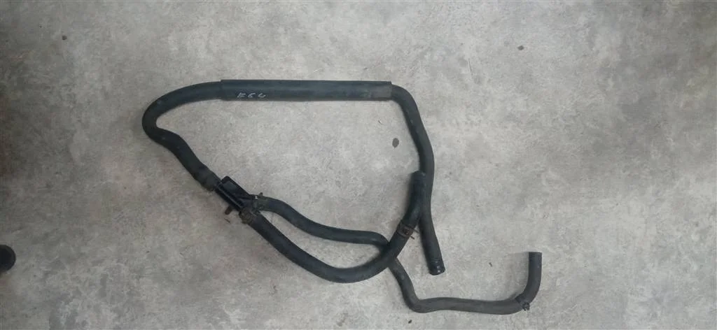 Б.у. трубка охлаждения TOYOTA COROLLA ZRE151 TOYOTA COROLLA ZRE151