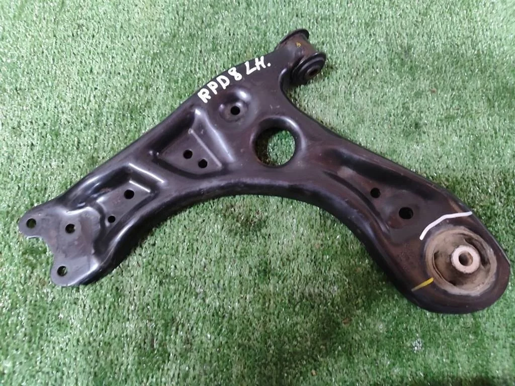 Б.у. рычаг SKODA RAPID SKODA RAPID