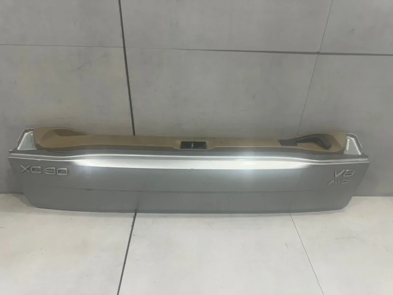 Крышка багажника Volvo XC90