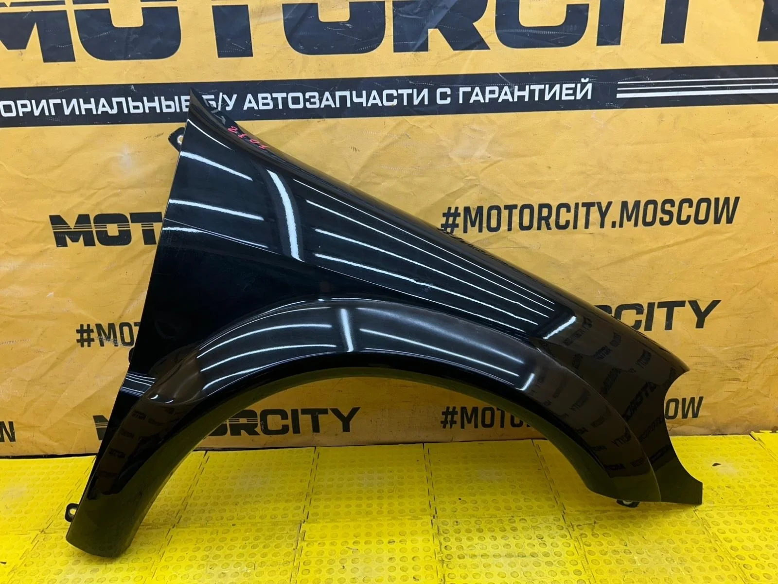 Крыло Mercedes-Benz ML-Class 2002 W163