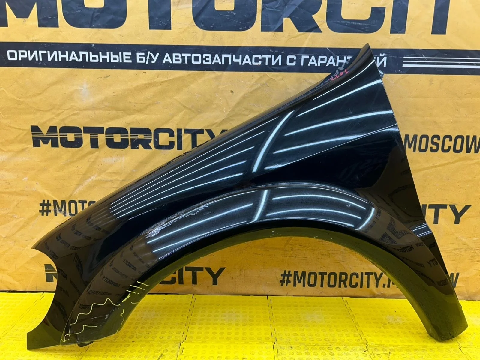 Крыло Mercedes-Benz ML-Class 2002 W163