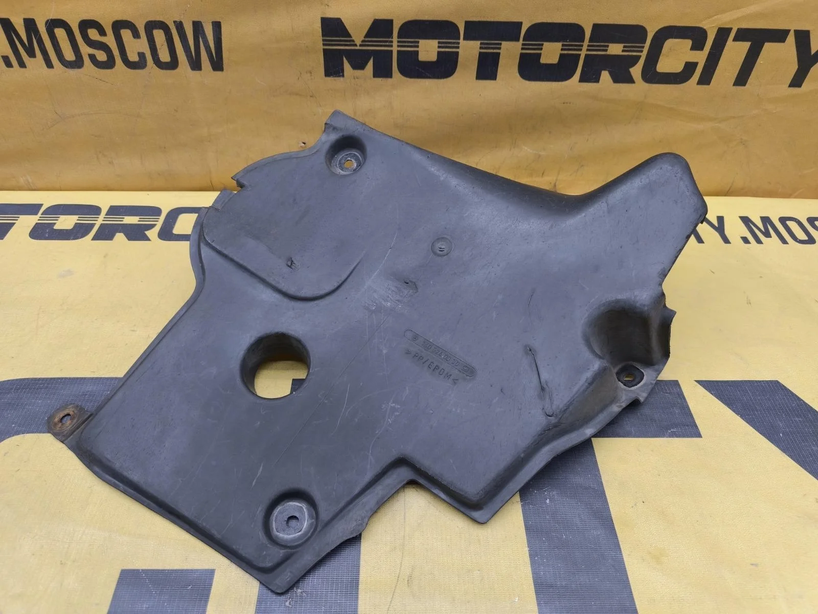 Подкрылок Mercedes-Benz -Class 1995 W140