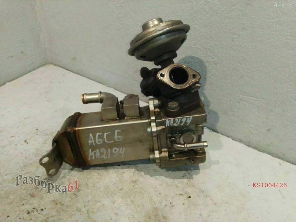 Радиатор egr 3.0 TDI с заслонкой 059131063D (1. Двигатель)