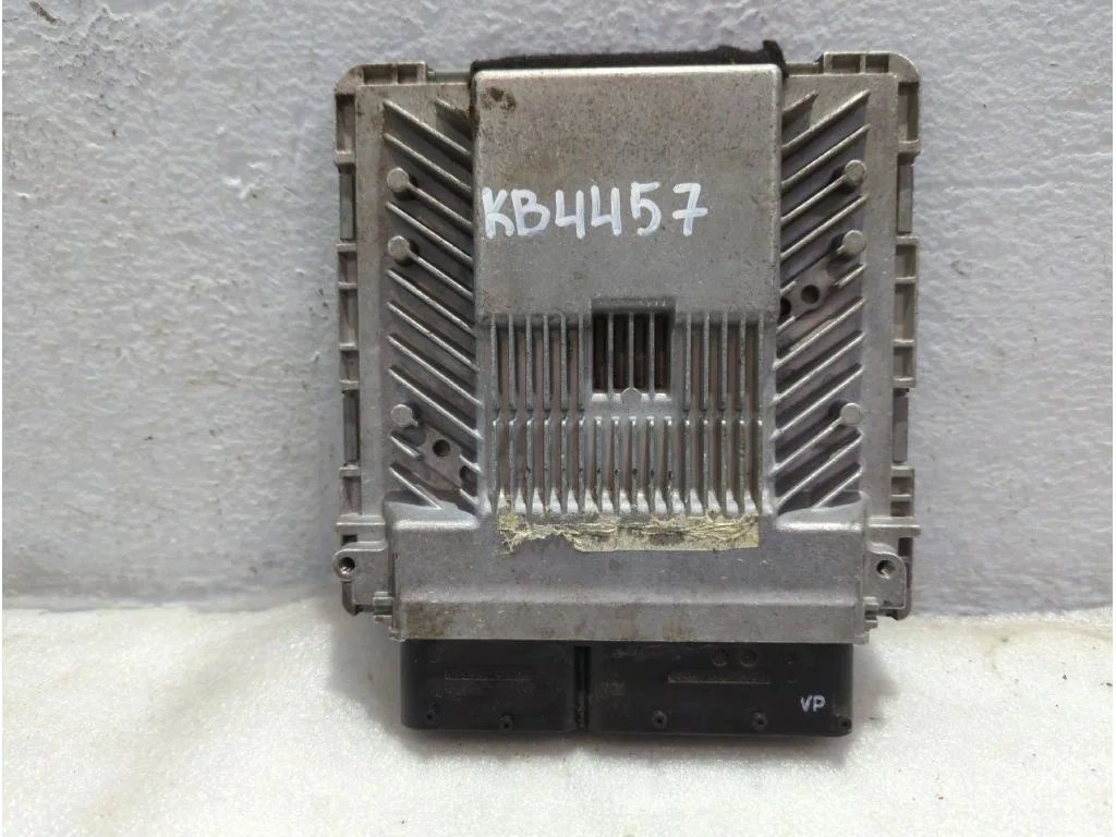 Блок управления двигателя 3.2 CAL (9. Электрооборудование)