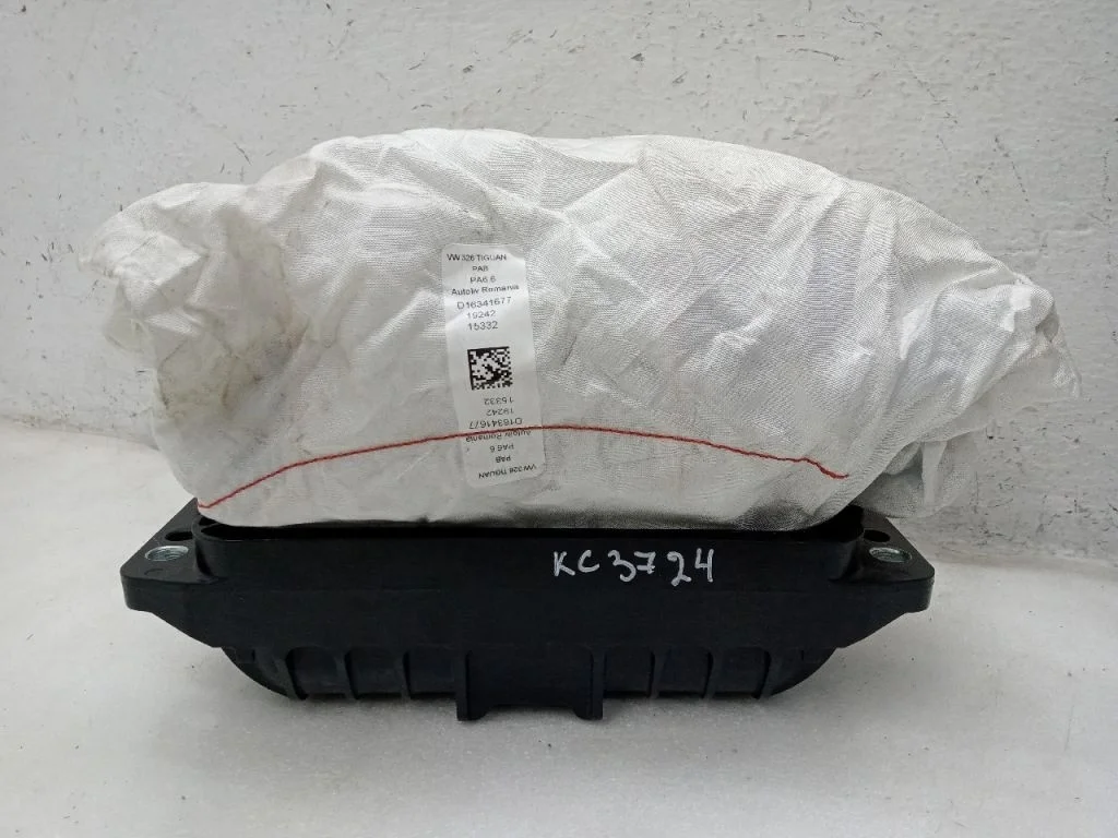 Подушка безопасности в панель Airbag. Сработавшая. (8. Кузов)