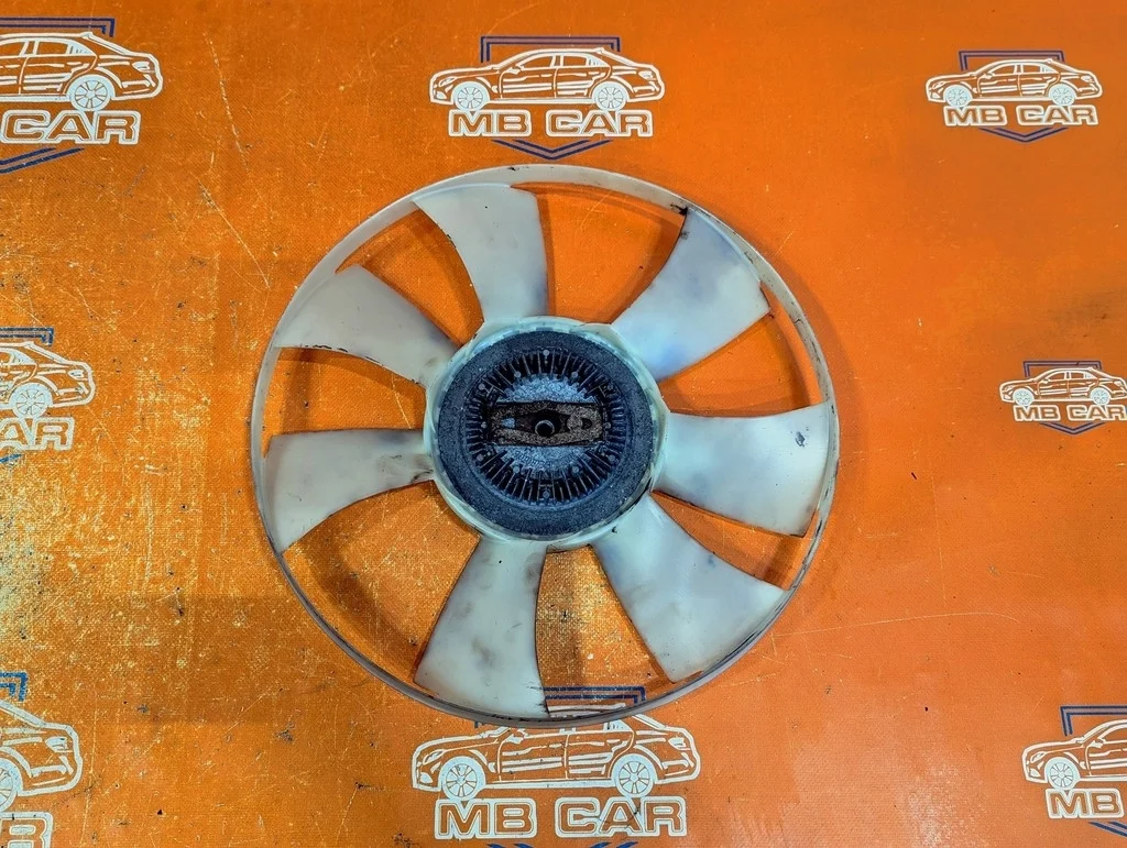 Вискомуфта Mercedes-Benz