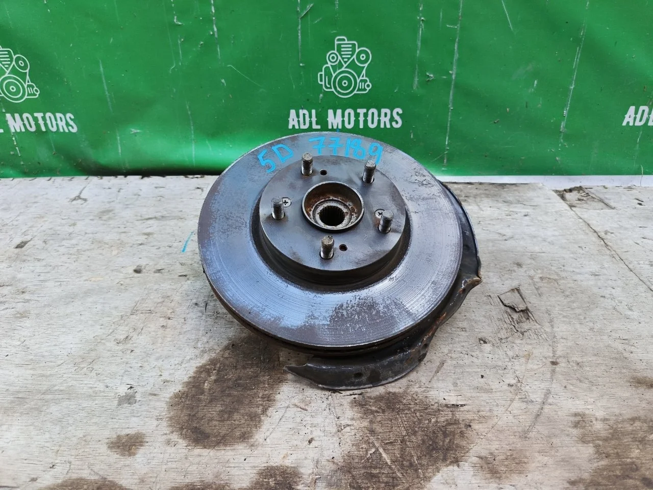 Кулак поворотный Honda Civic 8 2006-2011 5D