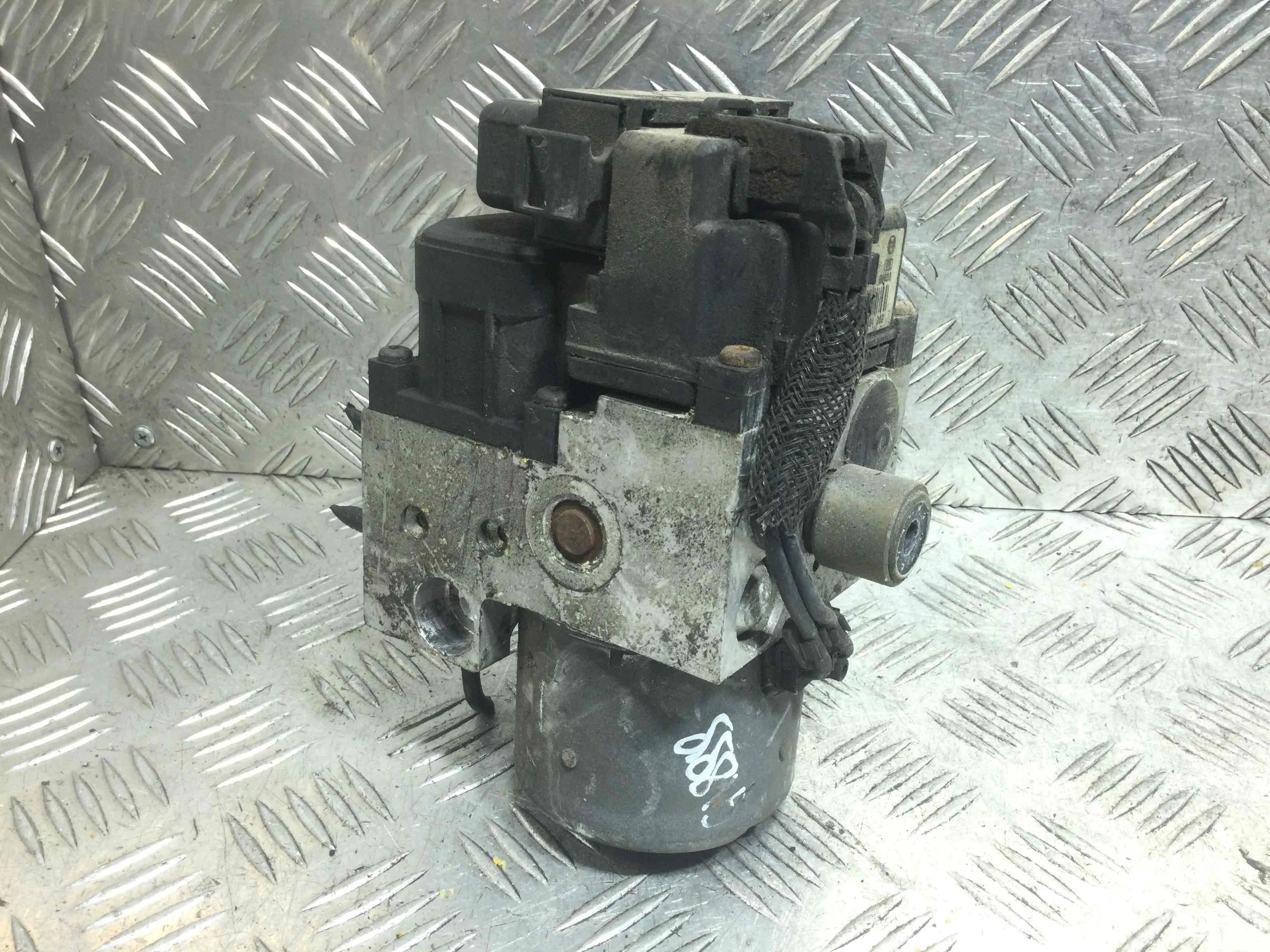 Блок ABS Audi A4 B5 [рестайлинг] (1999-2001) бензин 1.6 i Механика Универсал