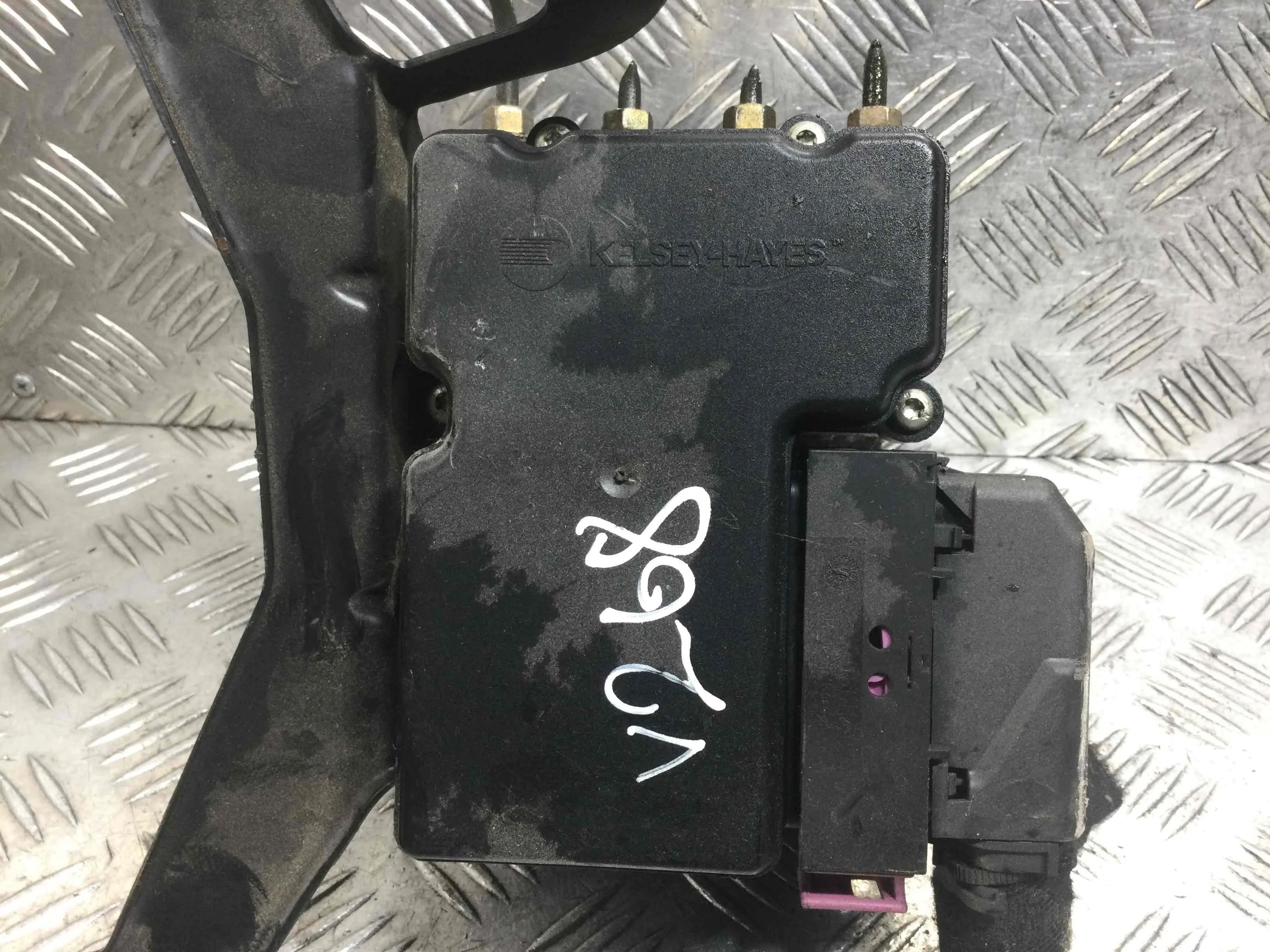 Блок ABS Opel Vectra B [рестайлинг] (1999-2002) бензин 1.8 i Механика Х/б