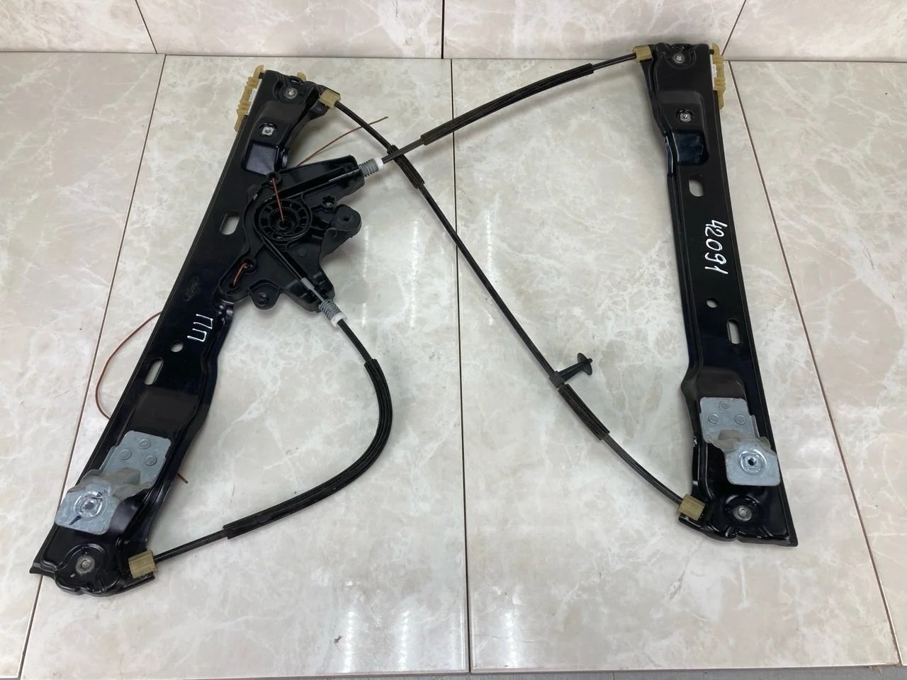 Стеклоподъемник Ford Focus 3 2011-2019 BM51A23200, передний правый