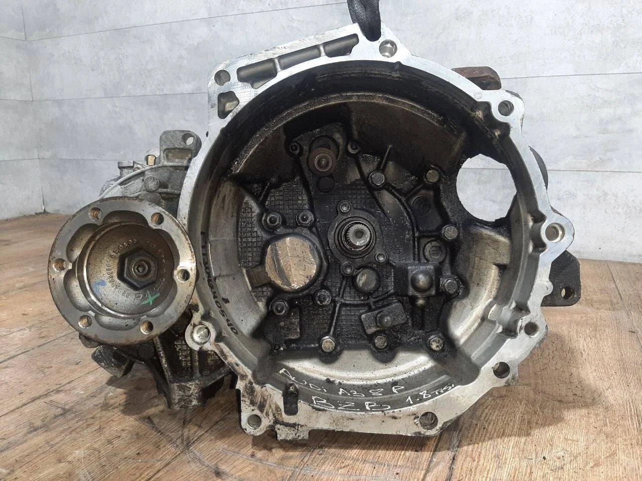 КПП механическая (МКПП) 6-ступенчатая Audi A3 8P