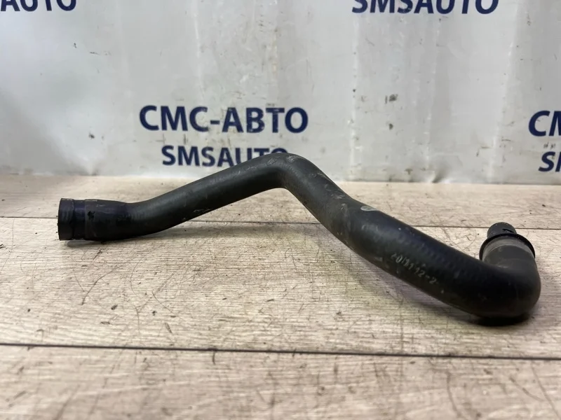 Патрубок охлаждения Volvo Xc60 30774512 ХС60 3.0 B6304T4