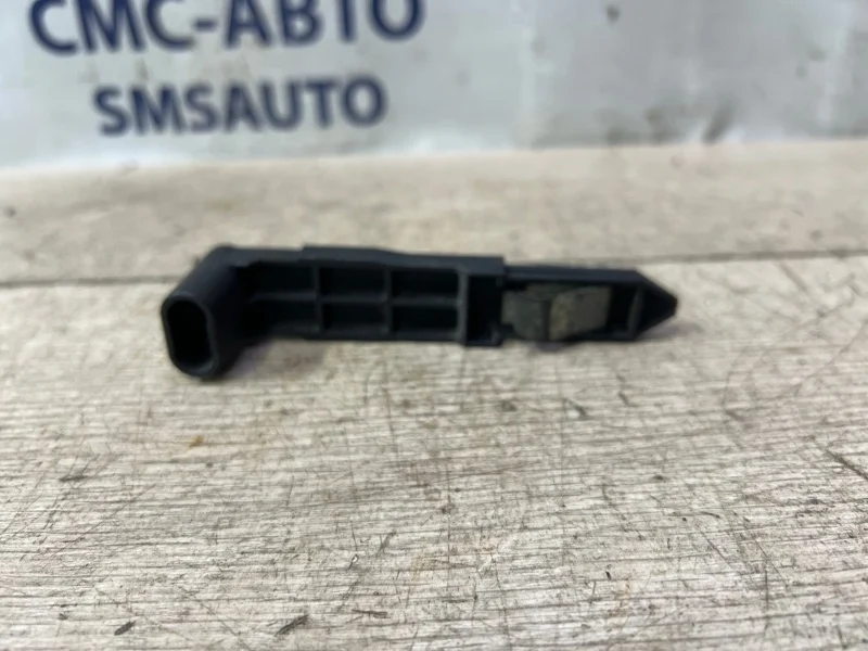 Кронштейн фары Volvo Xc60 2011 30763155 ХС60 3.0 B6304T4
