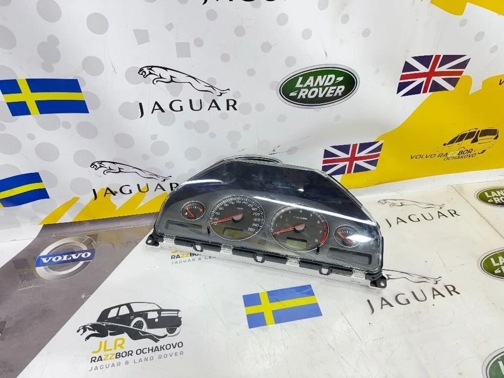 Панель приборов Volvo S60 S80 V70 XC70 P2 км/ч S60 I (2000—2004)