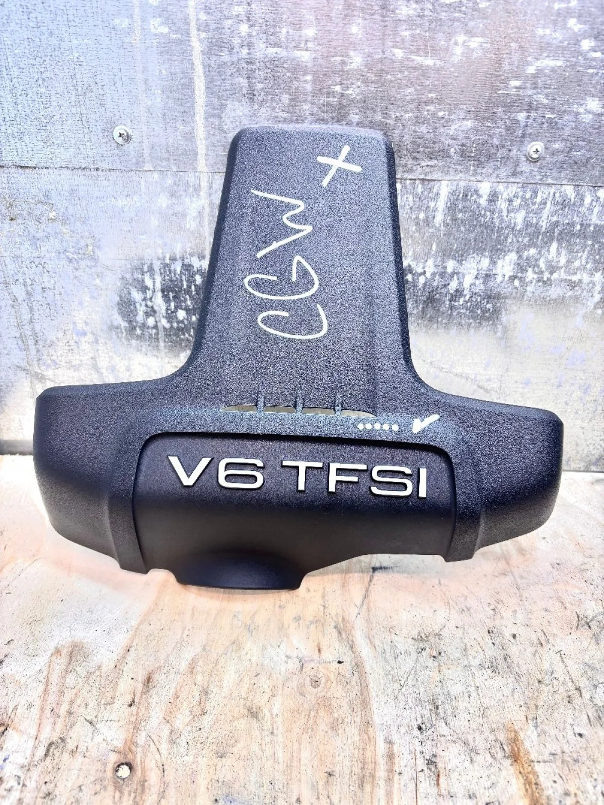 Крышка двигателя CGW 06E103927K A6 C6 рестайлинг (2008—2011) В наличии