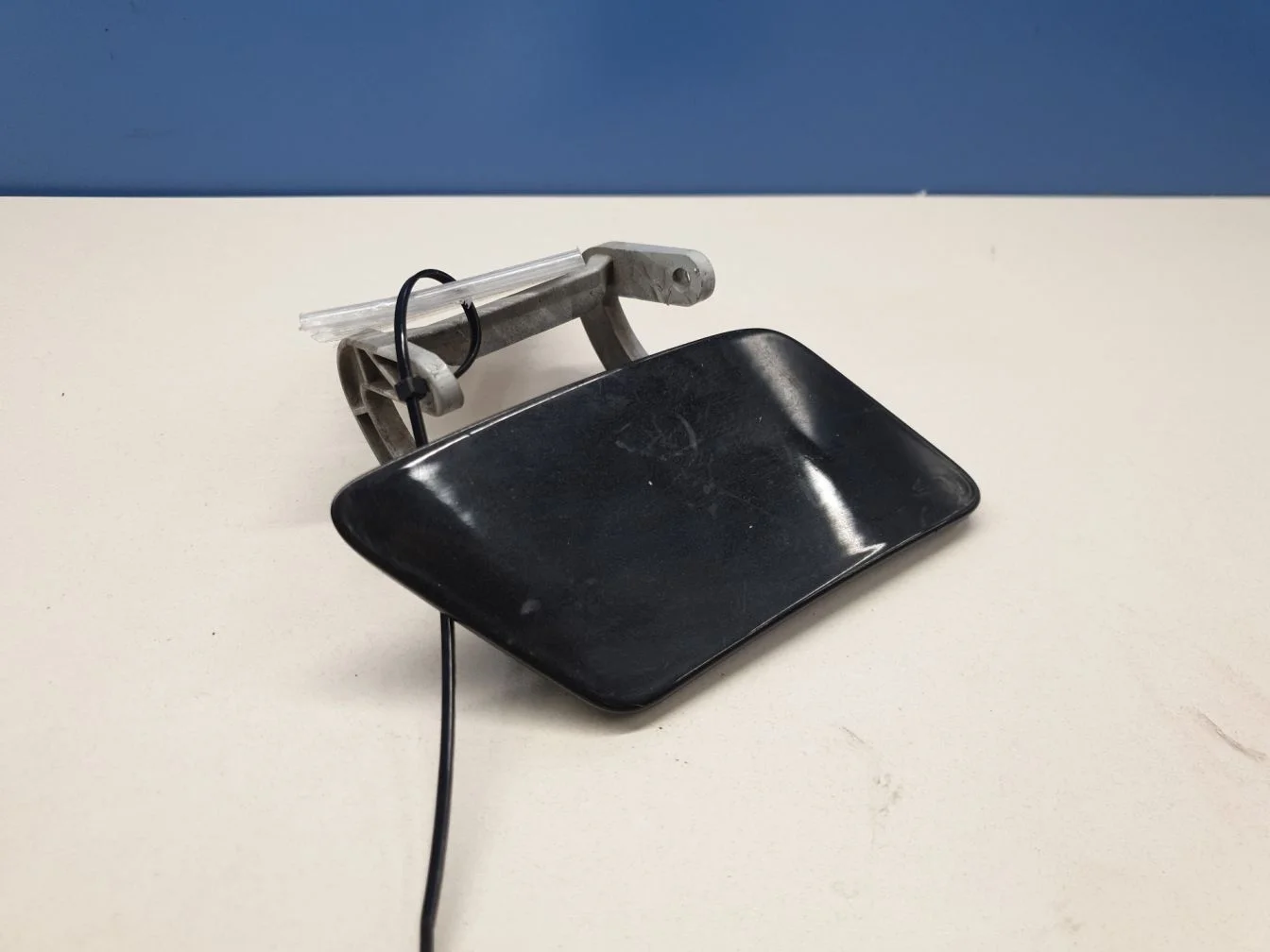 Крышка форсунки омывателя фары правая для Mercedes S-klasse W221 2005-2013