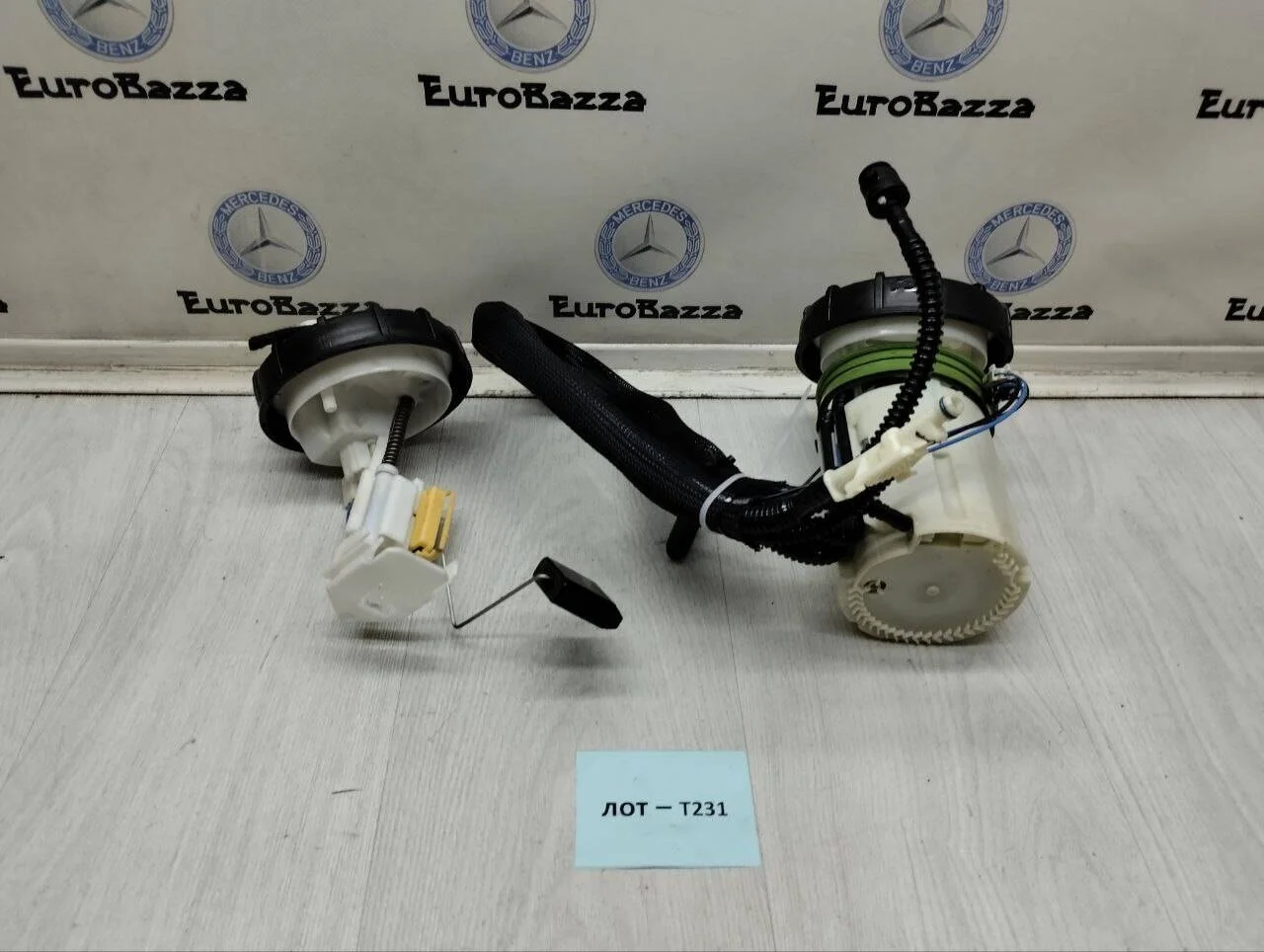 Топливный насос с уровнем Mercedes W211