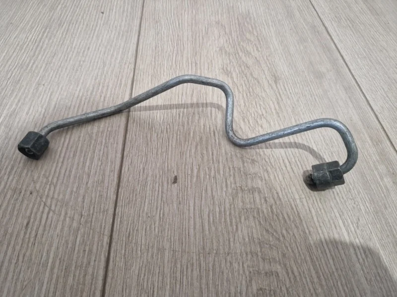 Топливная трубка VW Touareg 2 2010-2018 7P