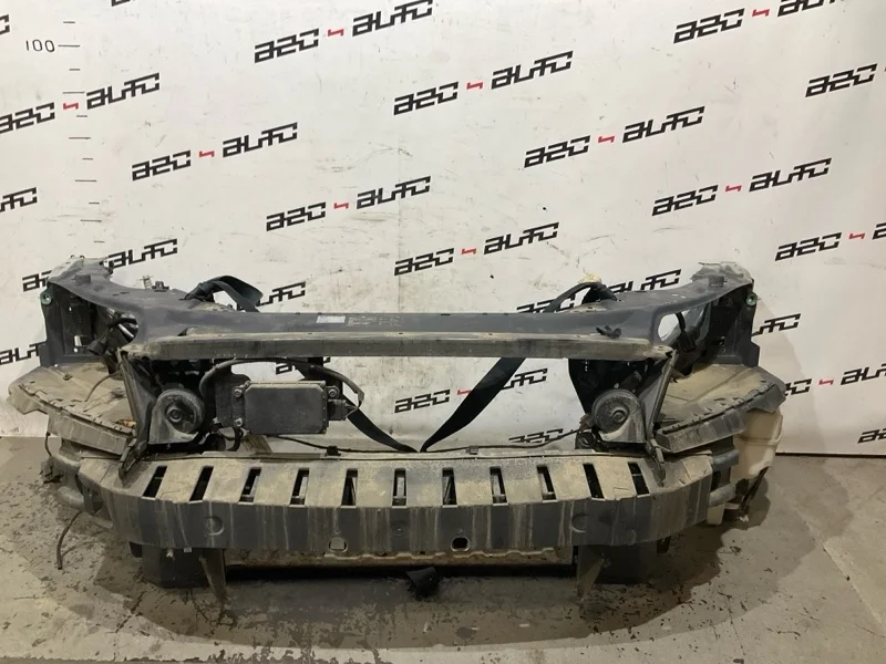 Передняя панель рамка радиатора Volvo S80 2010 31335558