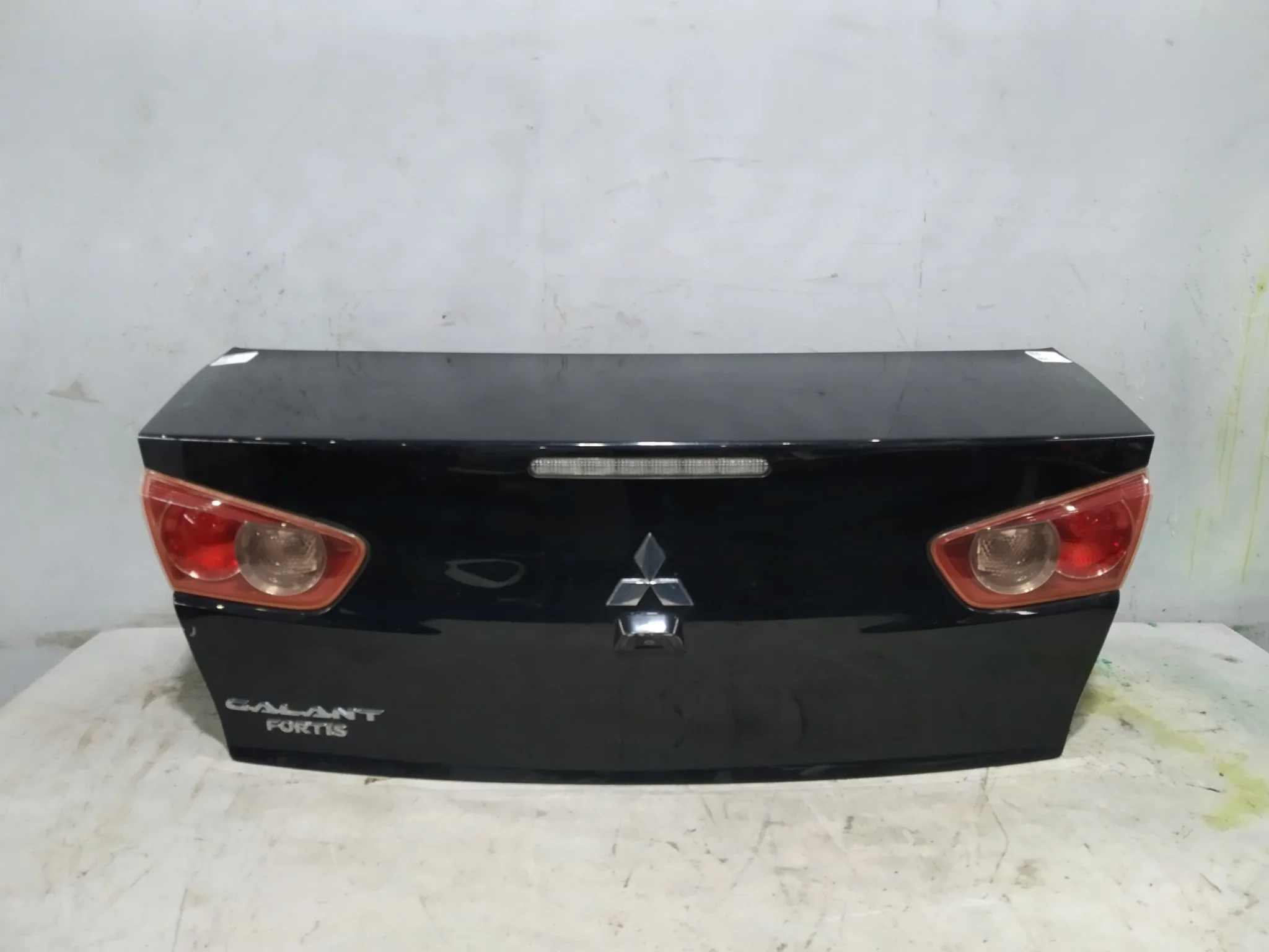 КРЫШКА БАГАЖНИКА MITSUBISHI GALANT FORTIS LANCER LANCER EVOLUTION CY1A CY2A CY3A CY4A CY5A CY6A CY8A CY9A CZ4A 5920A061 черный, X42 KE639